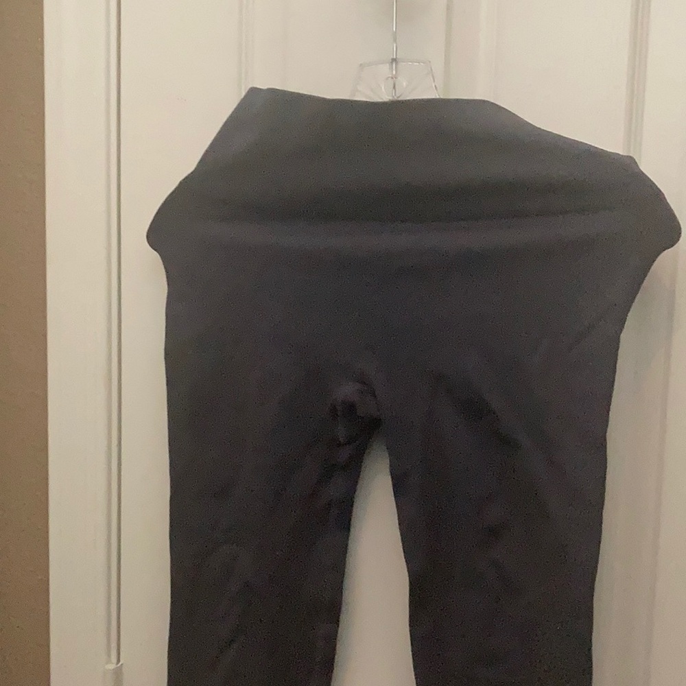 FINAL MARKDOWN Guess workout leggings m/l